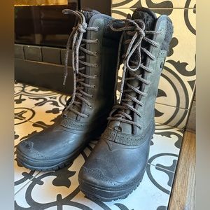 North Face waterproof snow boots